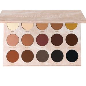 Dominique Transition Palette